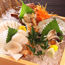 Assorted shellfish sashimi