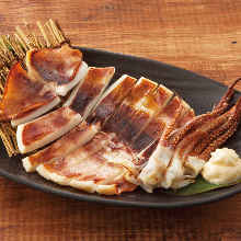 Lightly-dried squid