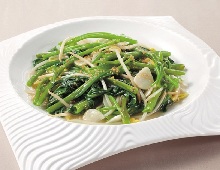 Stir-fried water spinach