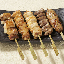 Assorted grilled chicken skewers, 5 kinds