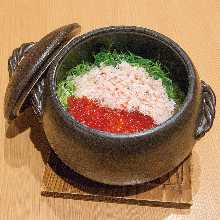 Donabe Gohan (rice in an earthen pot) with Crab and Salmon Roe