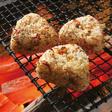 Grilled rice ball