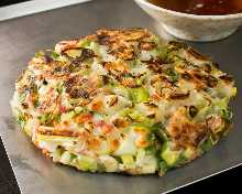 Seafood and green onion pajeon