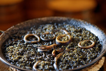 Squid ink paella