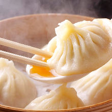 Xiaolongbao (soup dumplings)