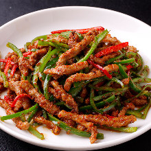 Stir-fried thinly-sliced beef