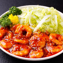 Stir-fried shrimp in chili sauce