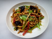 Stir-fried egg with pork and cloud ear mushroom