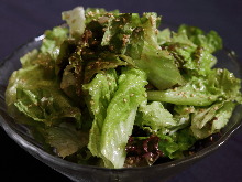 Salad seasoned with sesame oil and salt