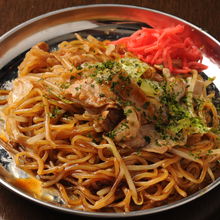 Yakisoba noodles with sauce