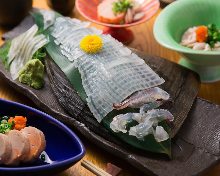 Squid sugata-zukuri (sliced sashimi served maintaining the look of the whole squid)