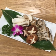 Grilled mushrooms with butter