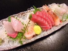 Assorted sashimi