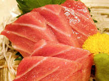 Chutoro (medium fatty tuna) sashimi