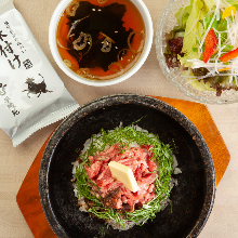 Stone-roasted Beef Tongue in Garlic Rice Set