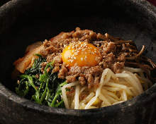 Stone-roasted bibimbap set meal