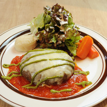 Cheese-stuffed hamburg steak