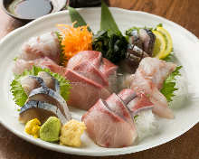 Assorted sashimi