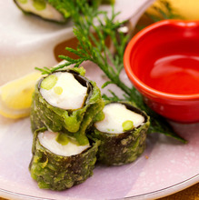 Seaweed-wrapped fried food