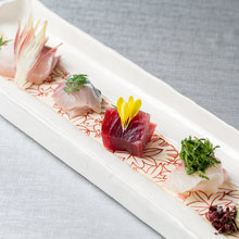 Assorted sashimi