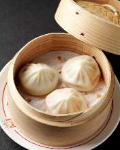 Xiaolongbao (soup dumplings)