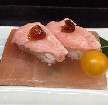 Chutoro (medium fatty tuna)