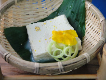 Zaru tofu