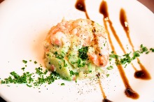Shrimp and avocado salad