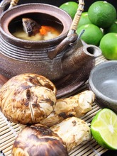 Matsutake steamed in an earthenware teapot