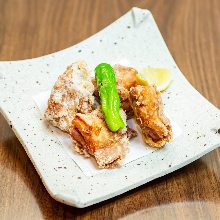 Marinated deep-fried chicken (seasoned with soy sauce)