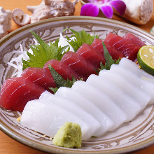 Assorted sashimi