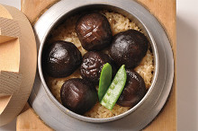 Mushroom kamameshi (pot rice)