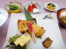 Grilled fish set meal