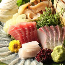 Assorted sashimi