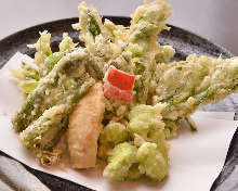 Assorted vegetable tempura