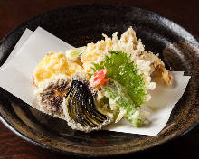 Tempura of seasonal taste