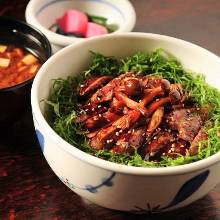 Steak rice bowl