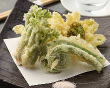 Wild vegetable tempura