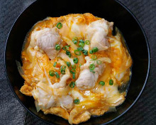 "Oyako" chicken and egg rice bowl