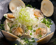 Grilled common orient clams