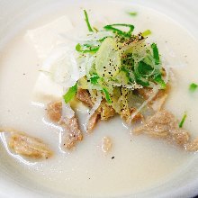 Simmered beef tendon and daikon radish