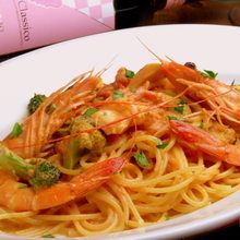 Tomato cream sauce pasta with shrimp