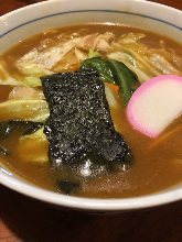 Curry shrimp ramen