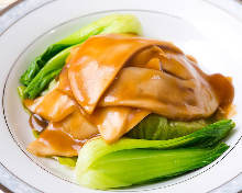 Stir-fried abalone with oyster sauce