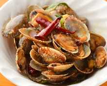 Stir-fried manila clams