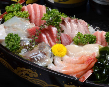 Assorted sashimi