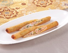 Fried spring roll of shrimp