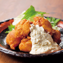 Fried chicken with vinegar and tartar sauce