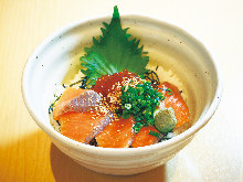 "Oyako" salmon roe and Japanese salmon rice bowl