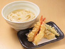 Wheat noodles with tempura